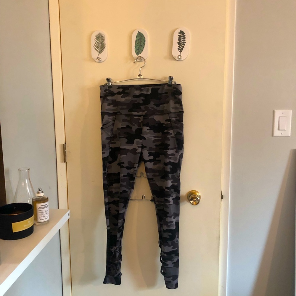 Shosho Camo Full-Length Leggings